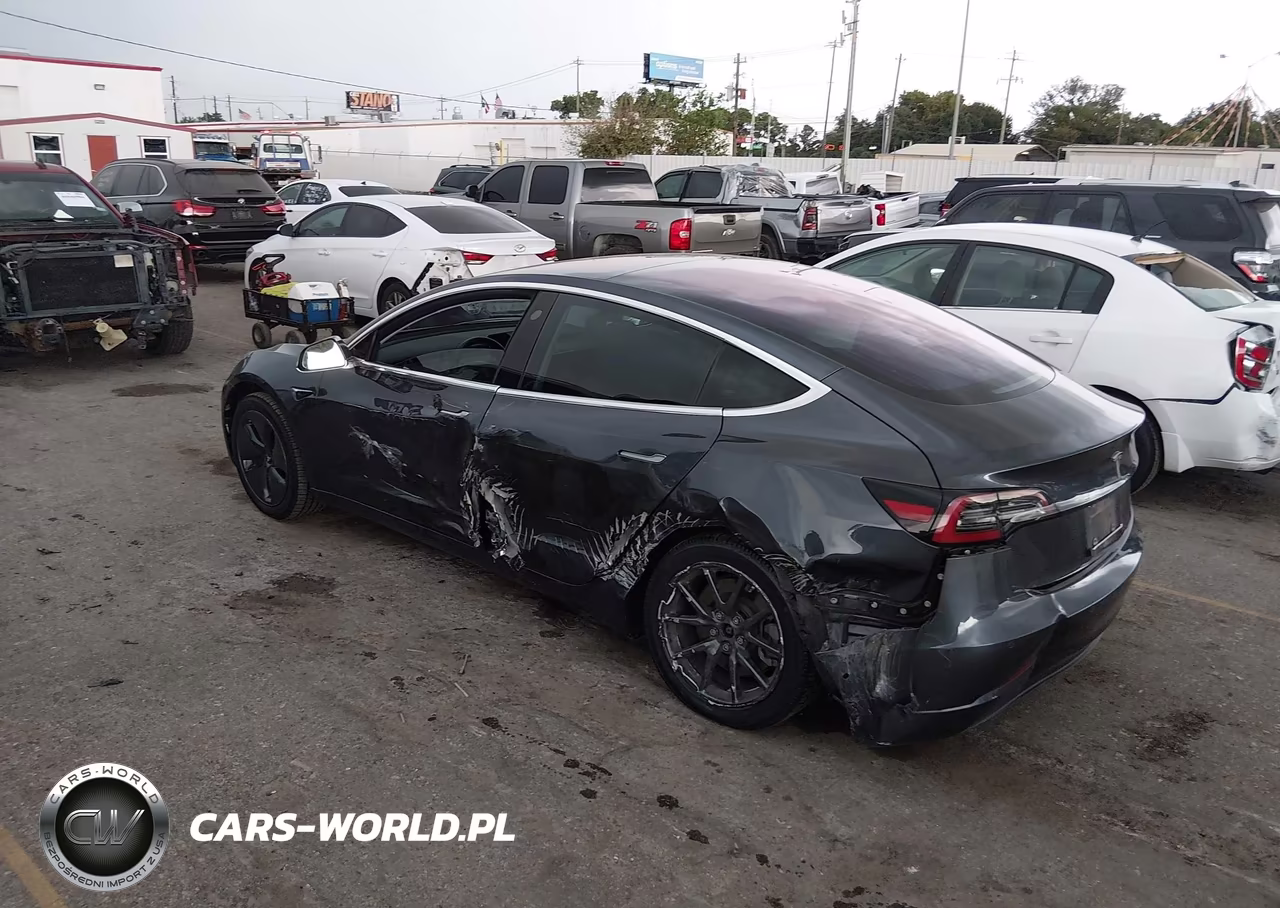 2018 Tesla Model 3 Long Range-Mid Range VIN:5YJ3E1EA2JF018900 - 3