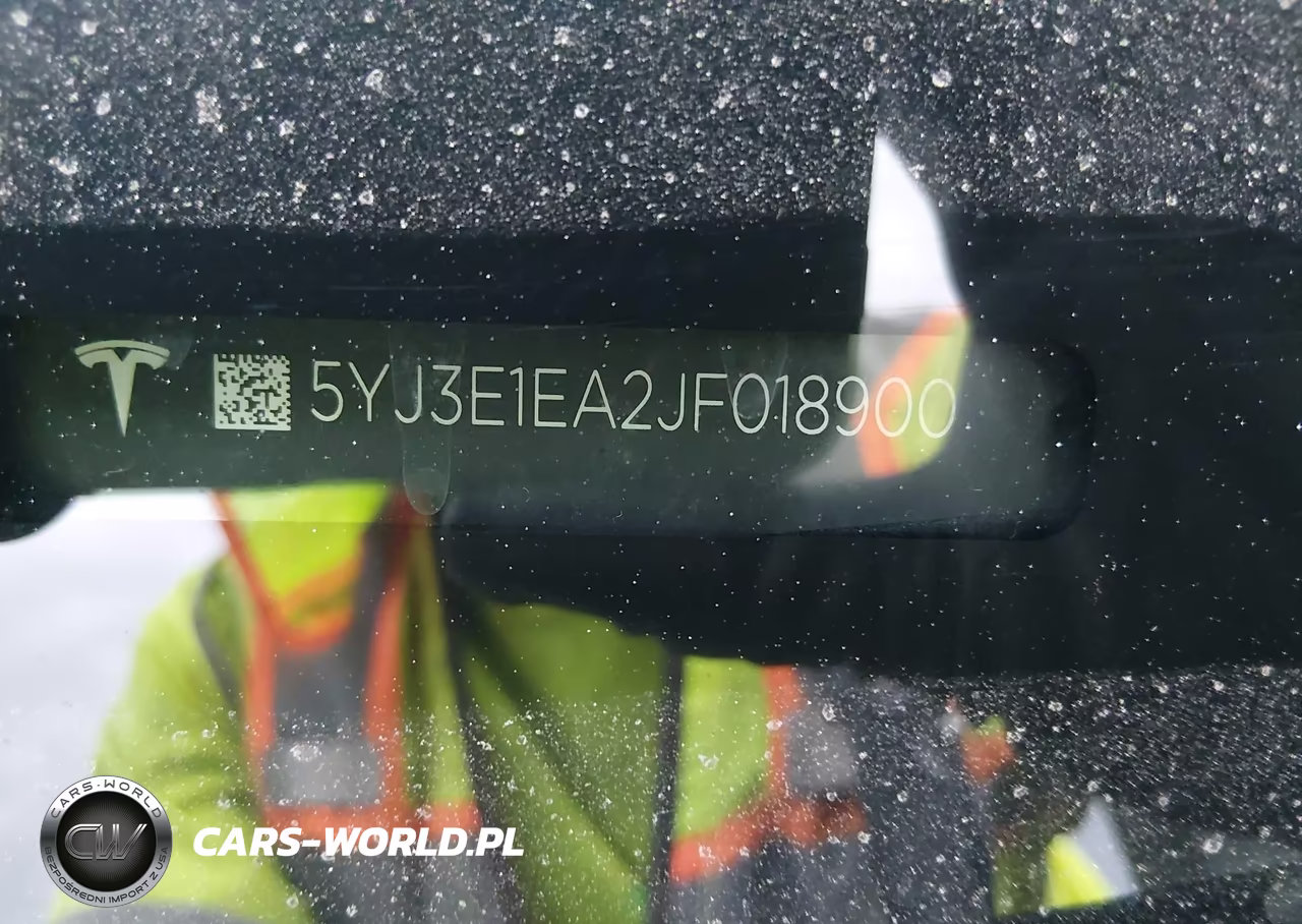 2018 Tesla Model 3 Long Range-Mid Range VIN:5YJ3E1EA2JF018900 - 9