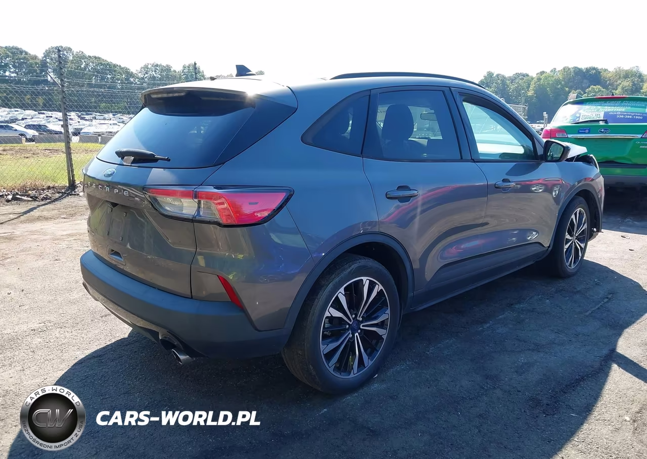 2021 Ford Escape Se VIN:1FMCU0G64MUA98603 - 4
