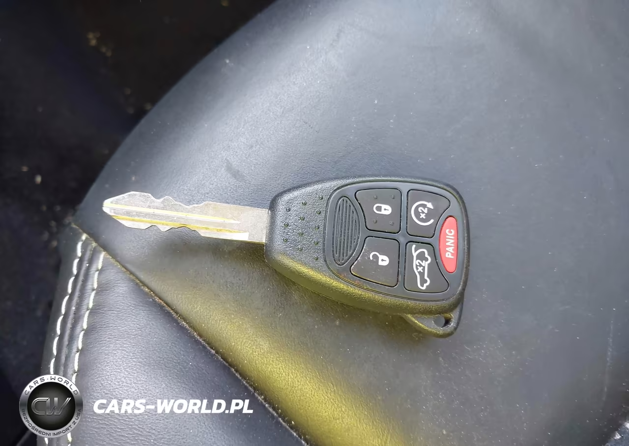 2014 Chrysler 200 Limited VIN:1C3CCBCG9EN183695 - 11