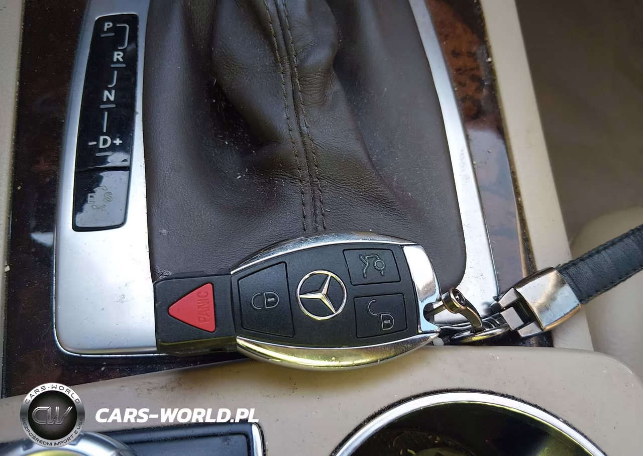 2014 Mercedes-Benz C 250 Sport VIN:WDDGF4HB9EA928181 - 11