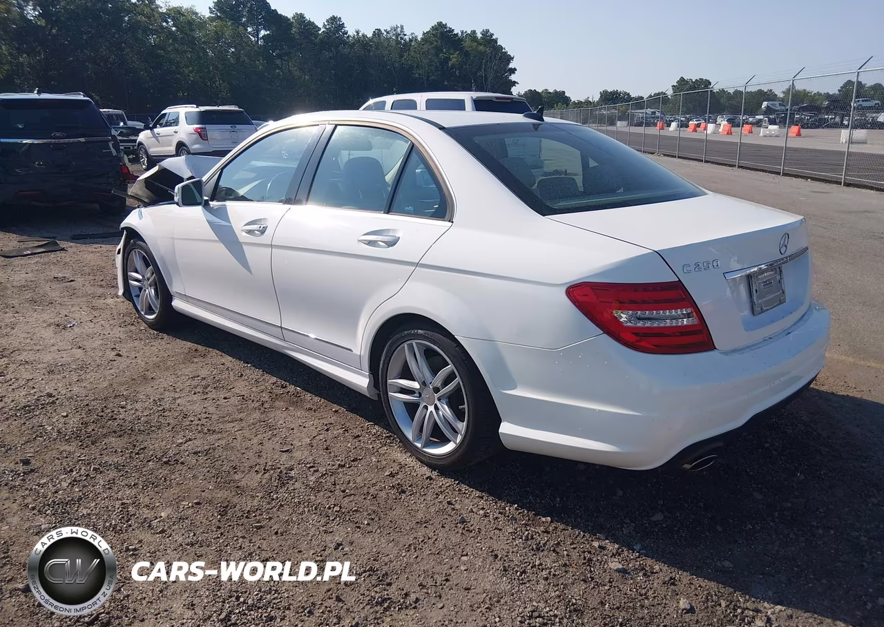 2014 Mercedes-Benz C 250 Sport VIN:WDDGF4HB9EA928181 - 3