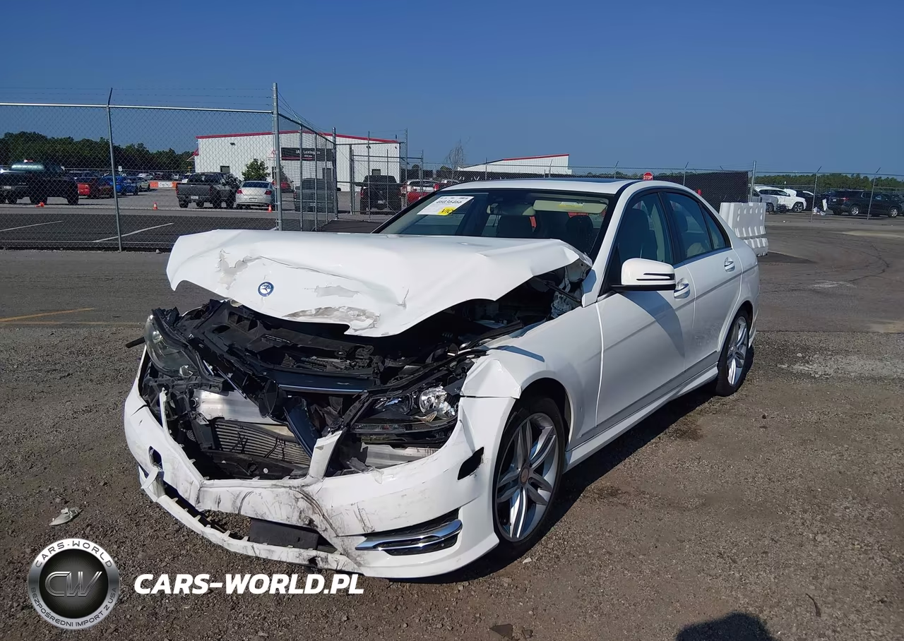 2014 Mercedes-Benz C 250 Sport VIN:WDDGF4HB9EA928181 - 6