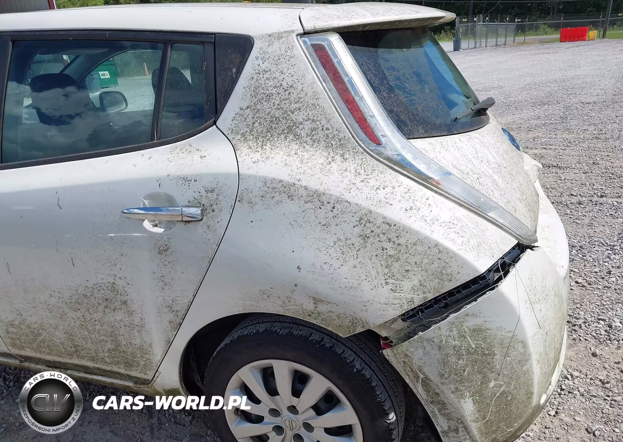 2015 Nissan Leaf S VIN:1N4AZOCPOFC324176 - 17