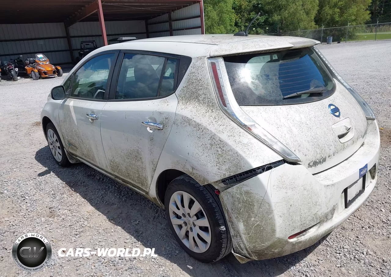 2015 Nissan Leaf S VIN:1N4AZOCPOFC324176 - 3