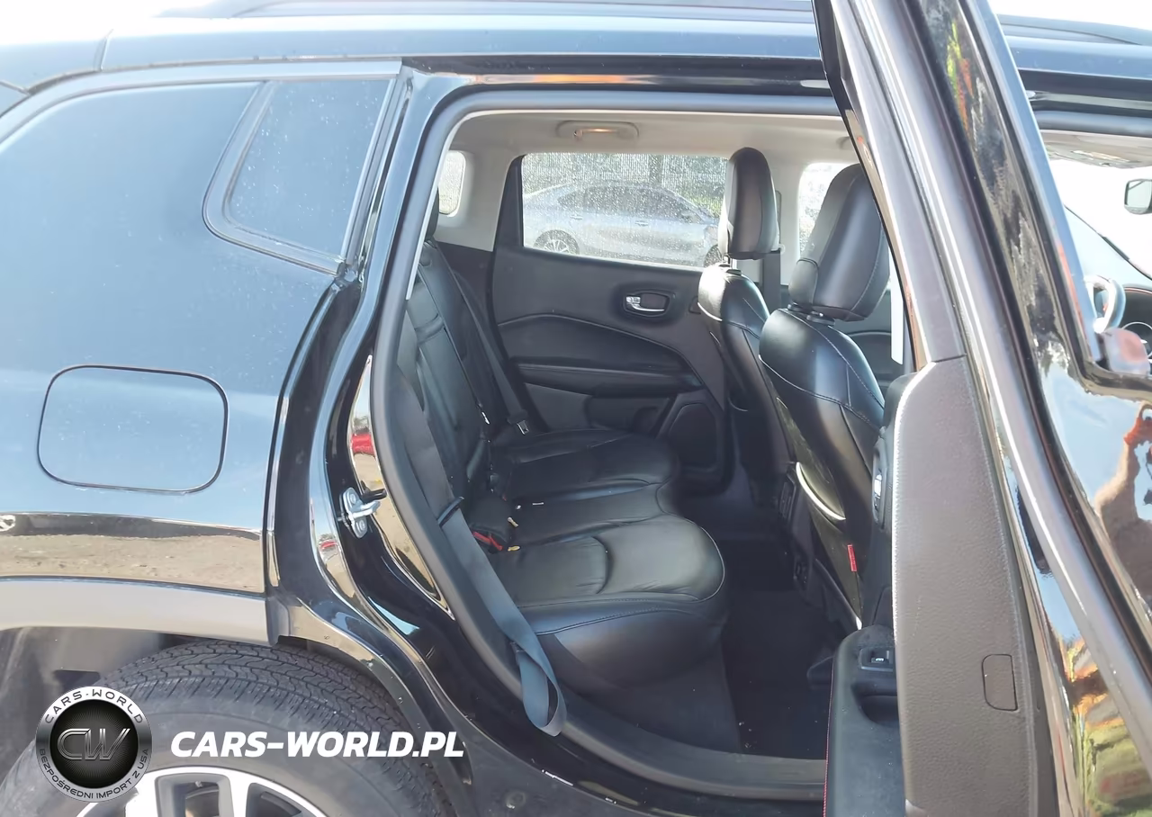 2019 Jeep Compass Trailhawk 4X4 VIN:3C4NJDDB4KT651742 - 8
