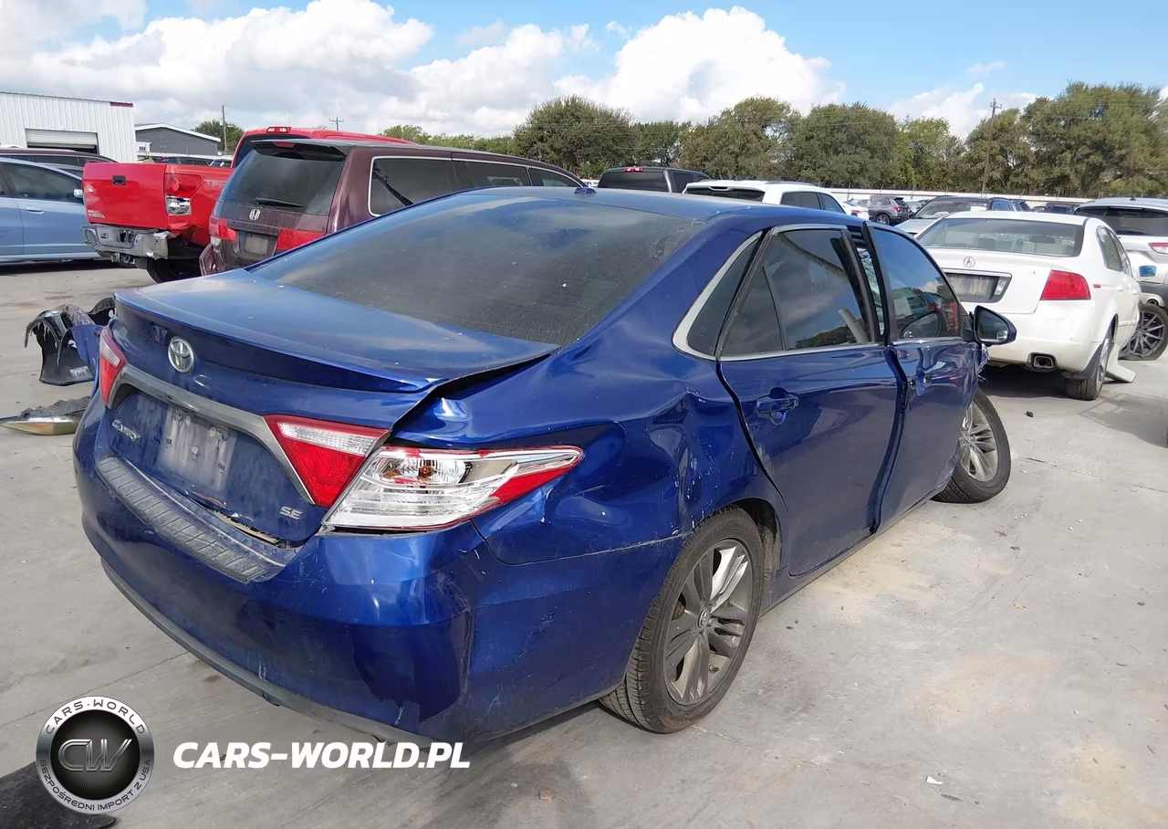 2016 Toyota Camry Se VIN:4T1BF1FK1GU538162 - 4