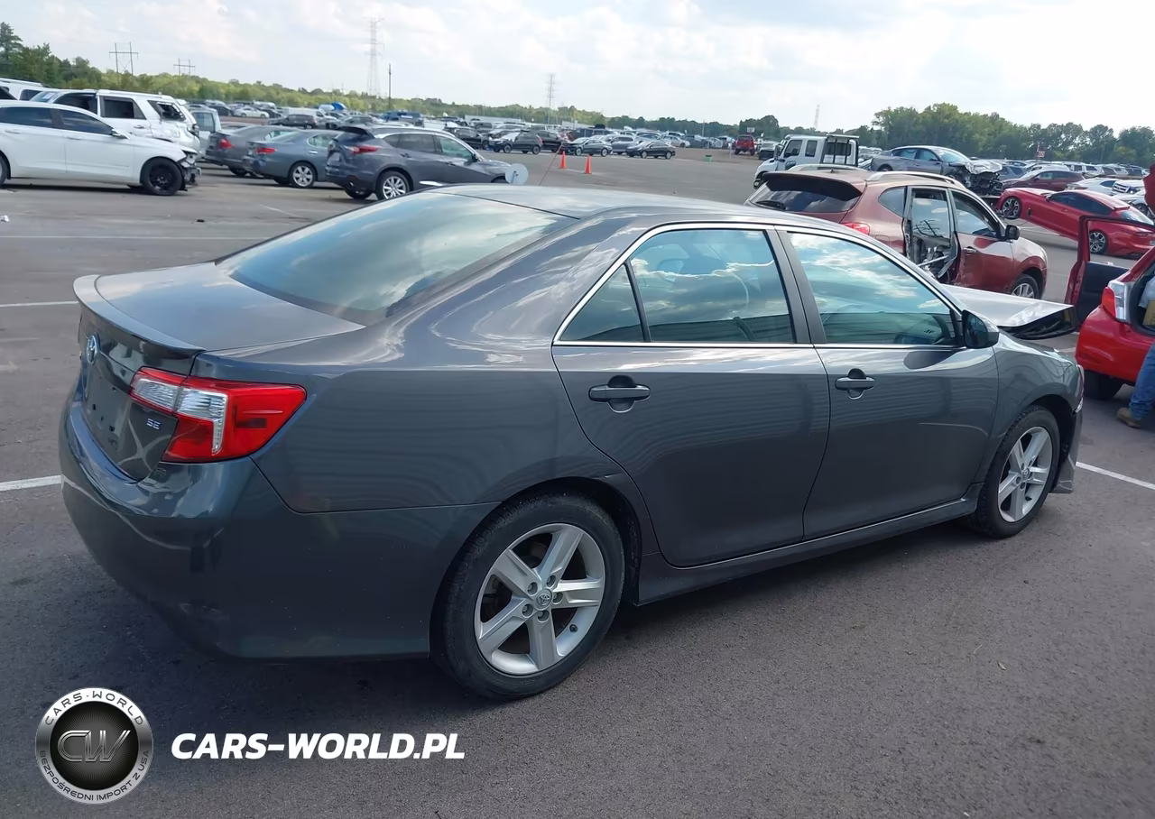 2014 Toyota Camry Se VIN:4T1BF1FK5EU758188 - 13