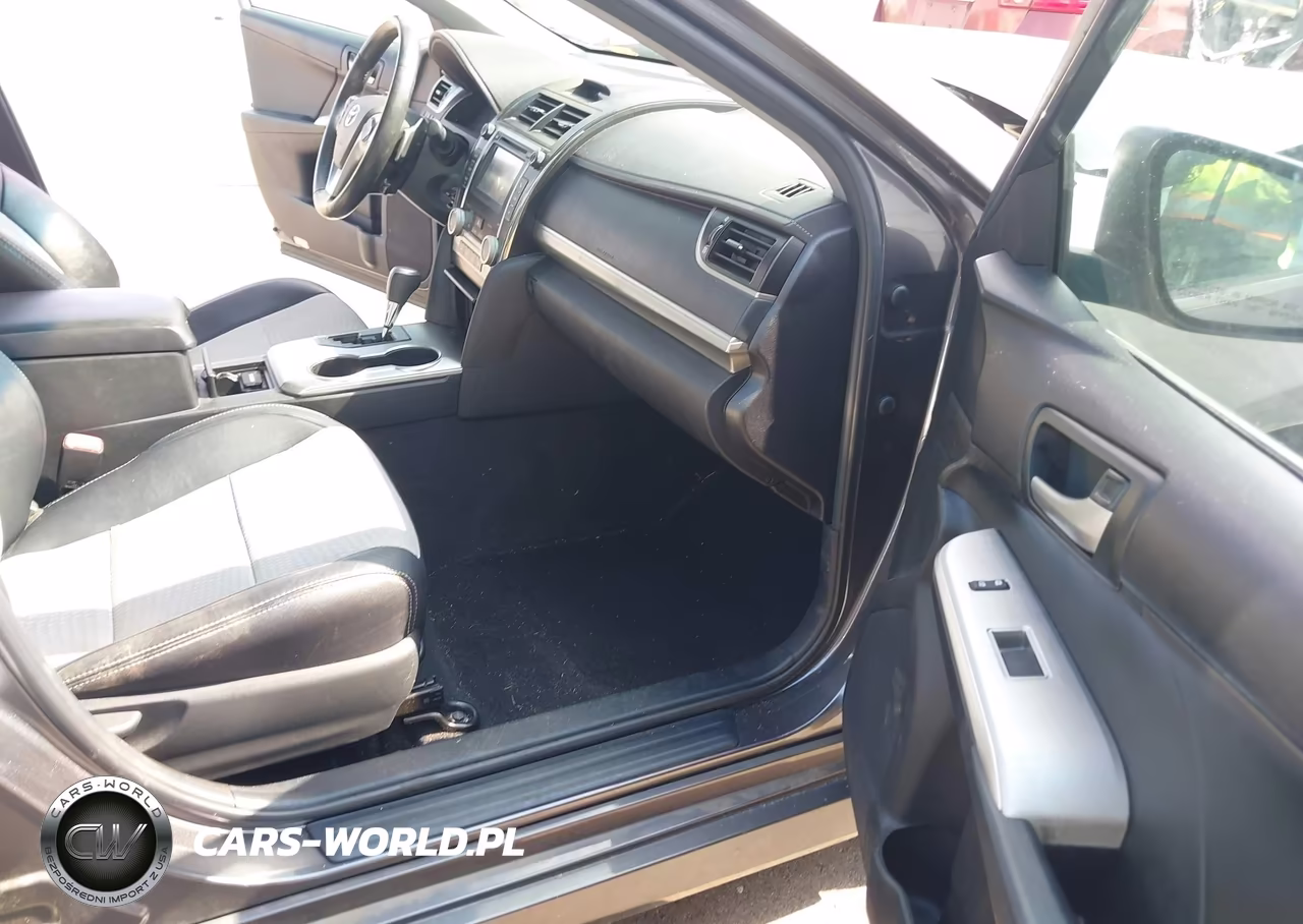 2014 Toyota Camry Se VIN:4T1BF1FK5EU758188 - 5