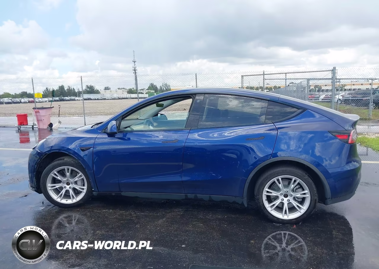2021 Tesla Model Y Long Range Dual Motor All-Wheel Drive VIN:5YJYGDEE8MF071299 - 13