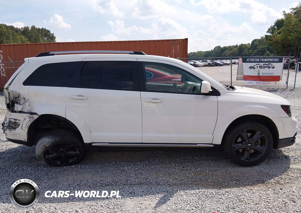 2020 Dodge Journey Crossroad VIN:3C4PDCGB4LT267158 - 13