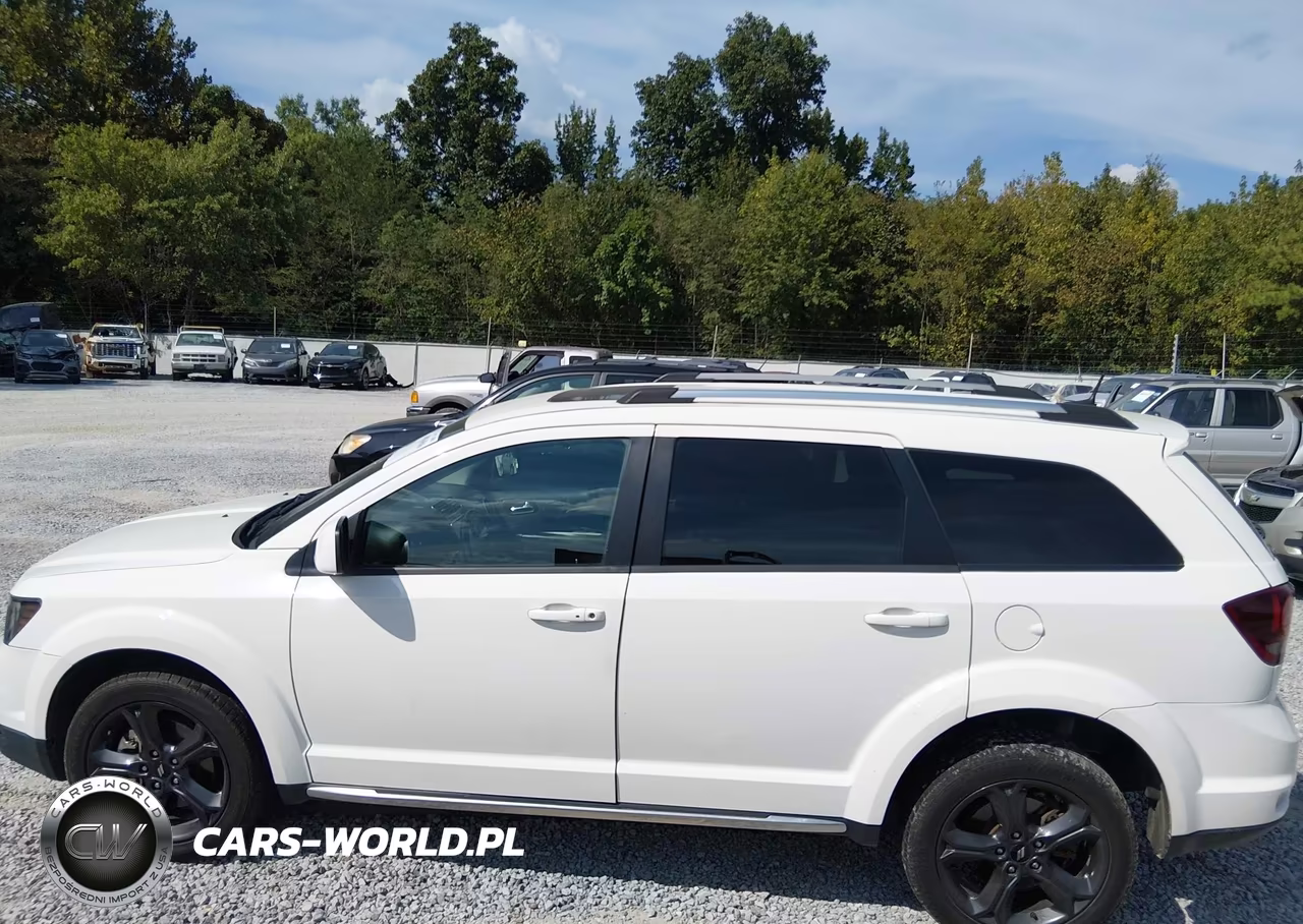 2020 Dodge Journey Crossroad VIN:3C4PDCGB4LT267158 - 14