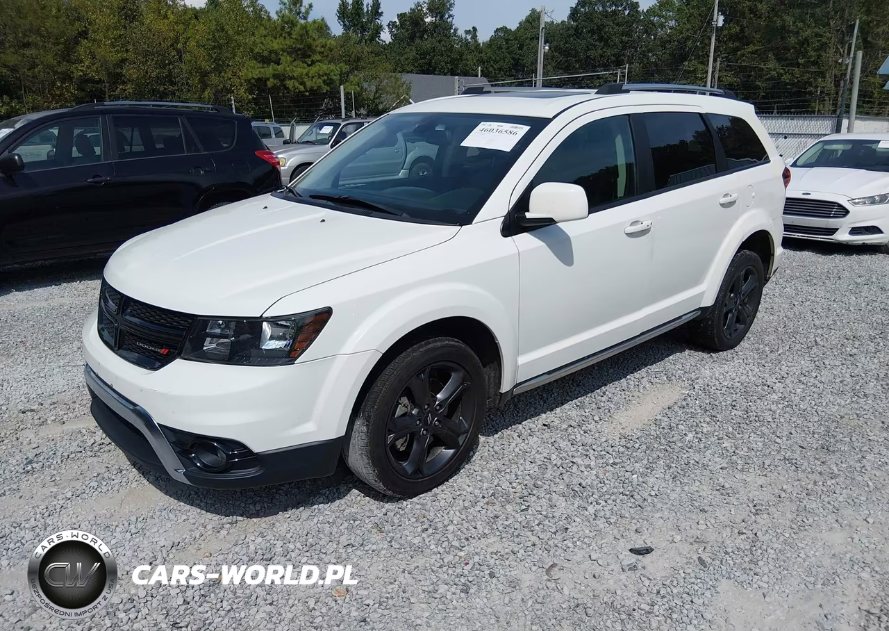 2020 Dodge Journey Crossroad VIN:3C4PDCGB4LT267158 - 2