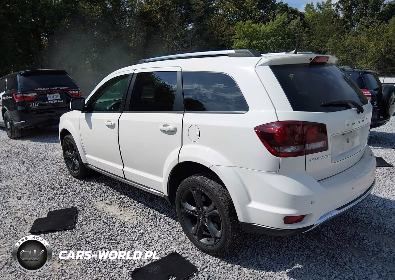 2020 Dodge Journey Crossroad VIN:3C4PDCGB4LT267158 - 3