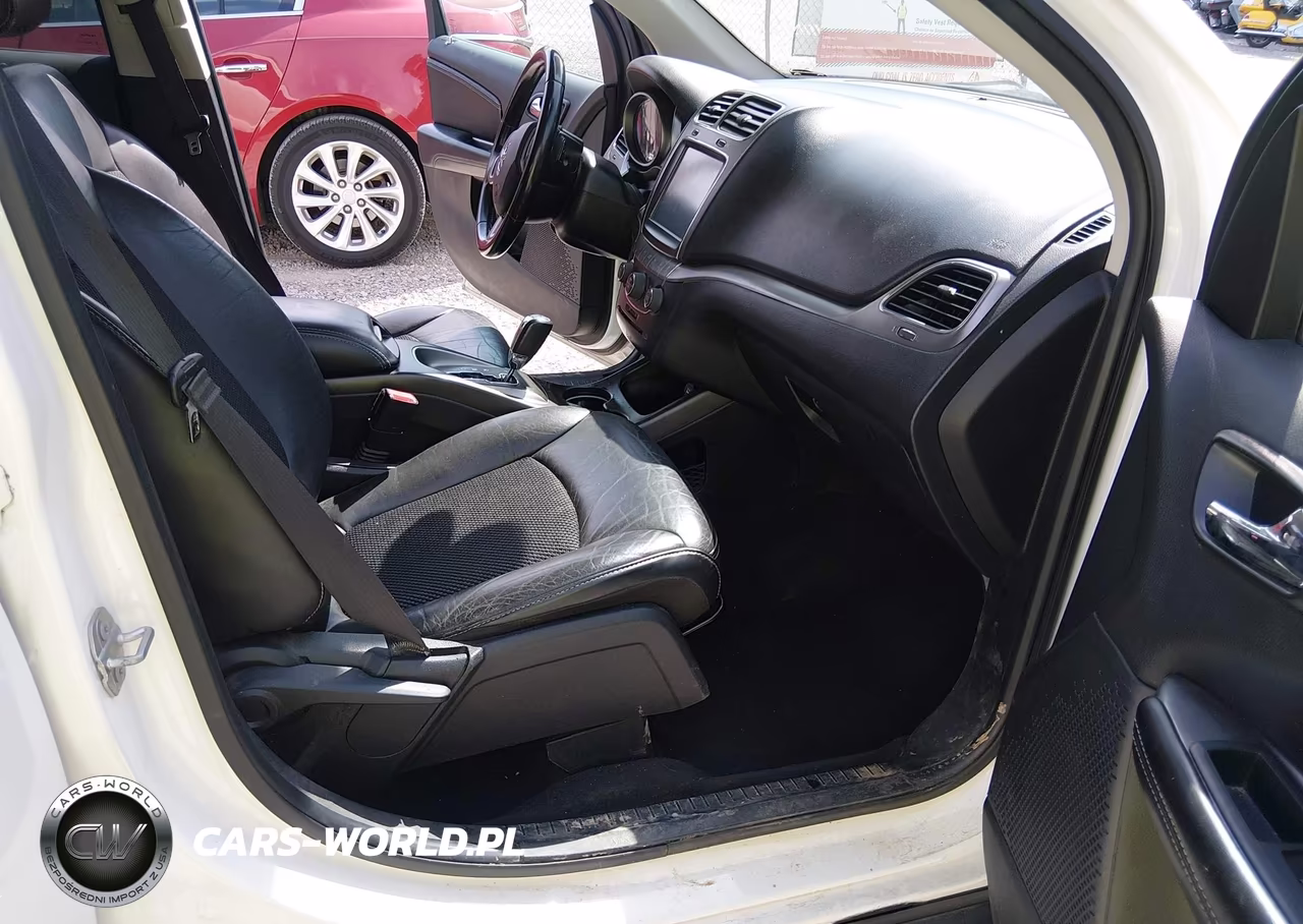 2020 Dodge Journey Crossroad VIN:3C4PDCGB4LT267158 - 5