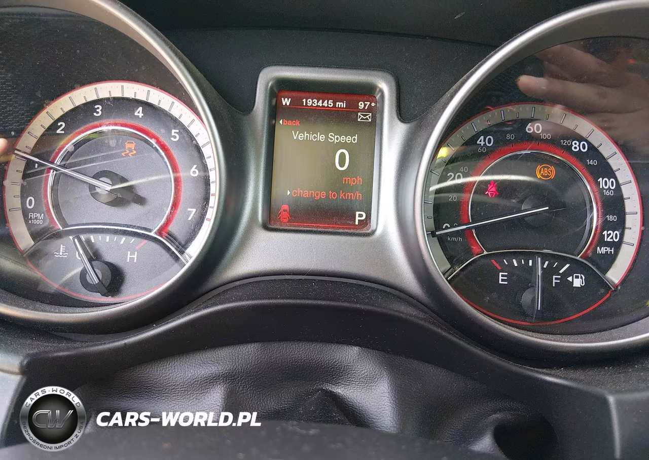 2020 Dodge Journey Crossroad VIN:3C4PDCGB4LT267158 - 7
