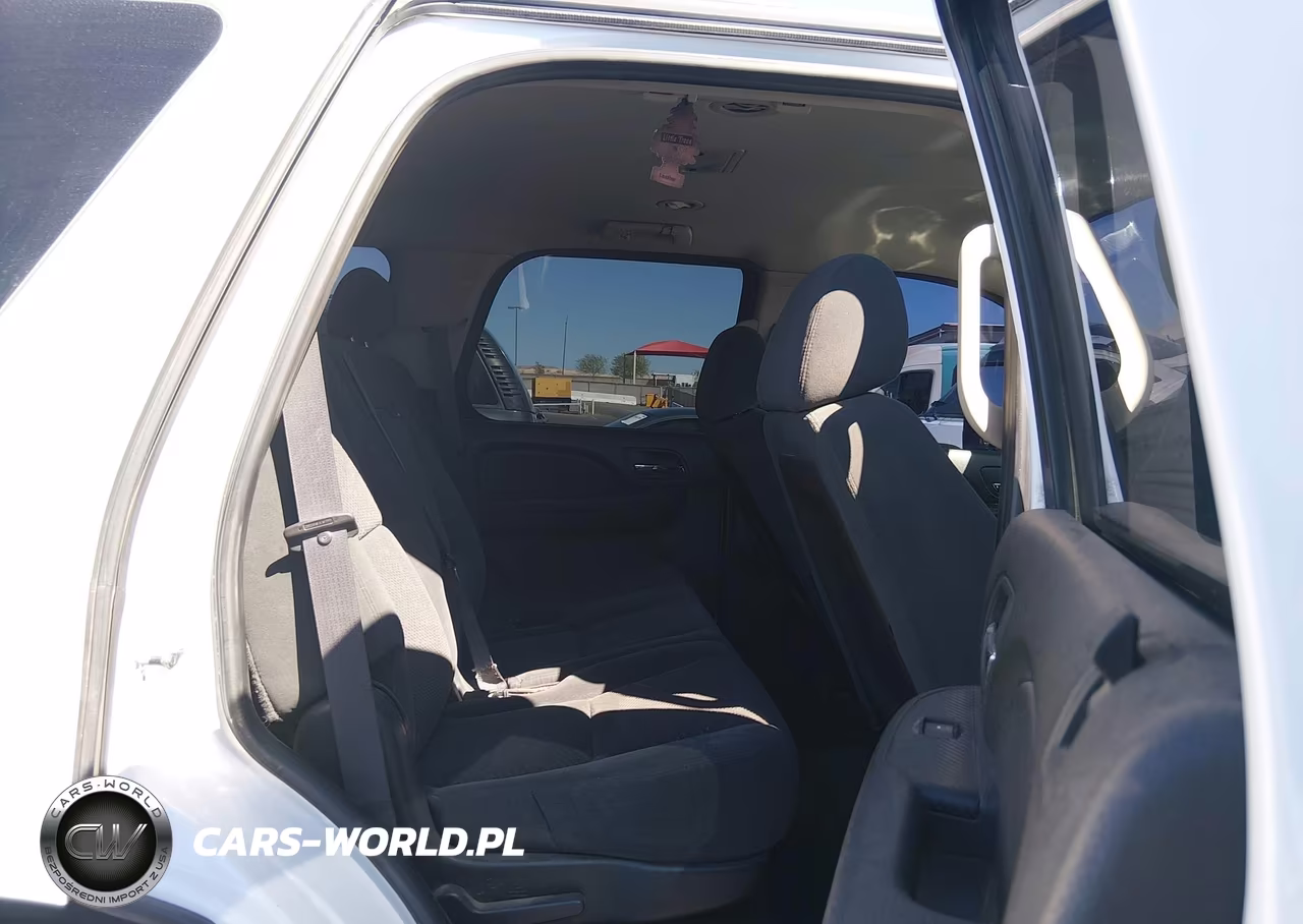 2007 Chevrolet Tahoe Lt VIN:1GNFK13027R352421 - 8