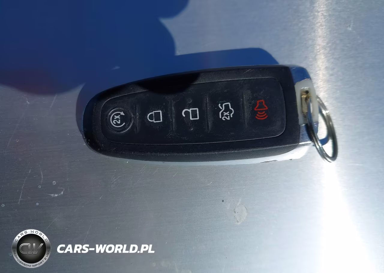 2018 Ford Taurus Limited VIN:1FAHP2F83JG133454 - 11
