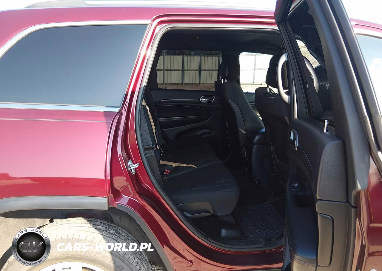2018 Jeep Grand Cherokee Laredo E 4X2 VIN:1C4RJEAG0JC182005 - 8
