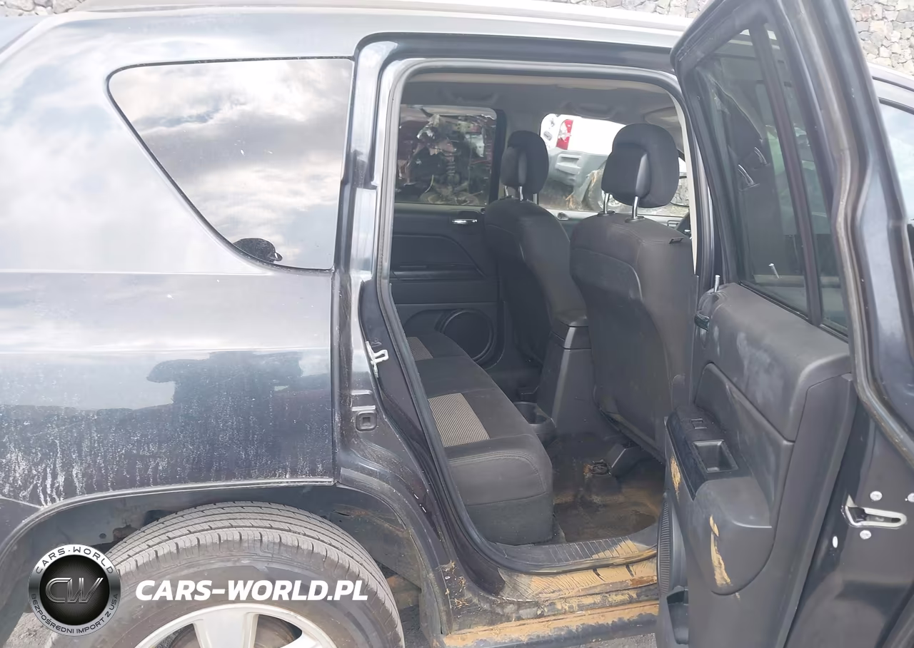 2014 Jeep Compass Sport VIN:1C4NJCBA0ED772153 - 8