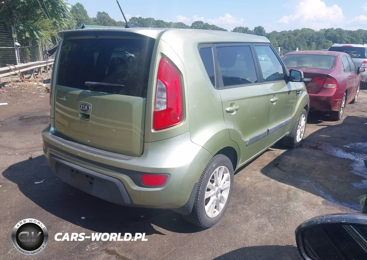 2013 Kia Soul + VIN:KNDJT2A63D7601586 - 4