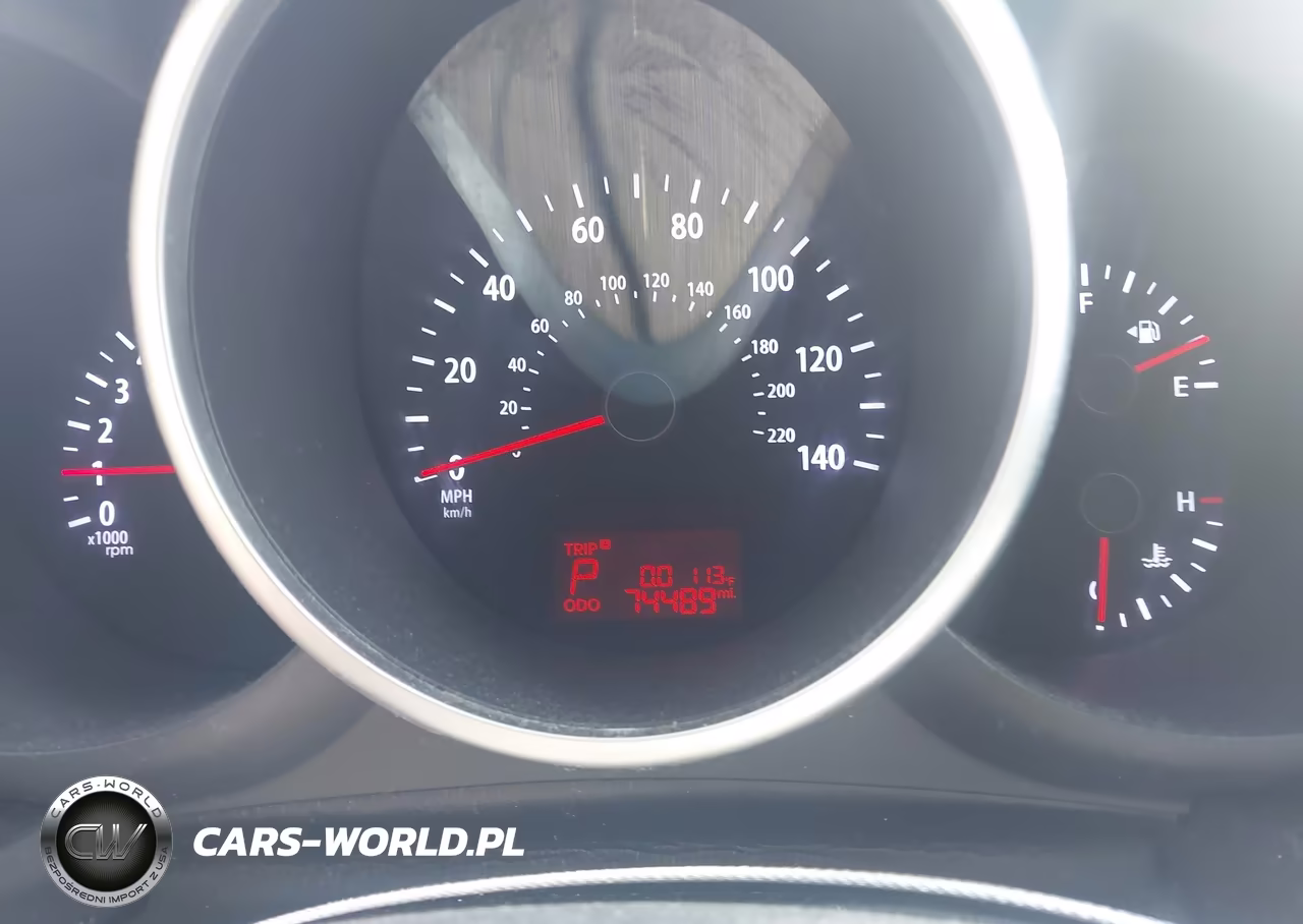 2013 Kia Soul + VIN:KNDJT2A63D7601586 - 7