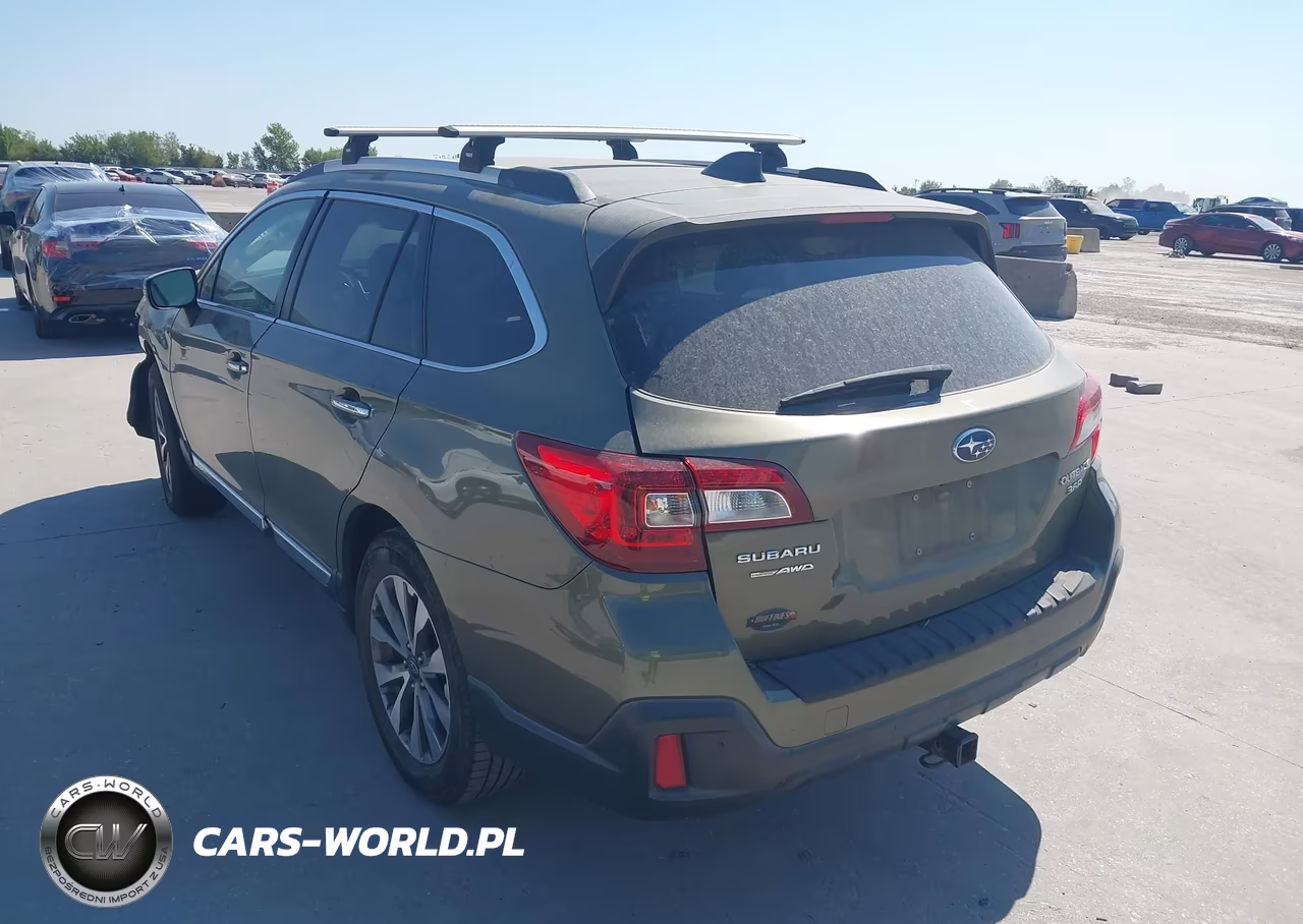 2019 Subaru Outback 3.6R Touring VIN:4S4BSETC7K3295729 - 3