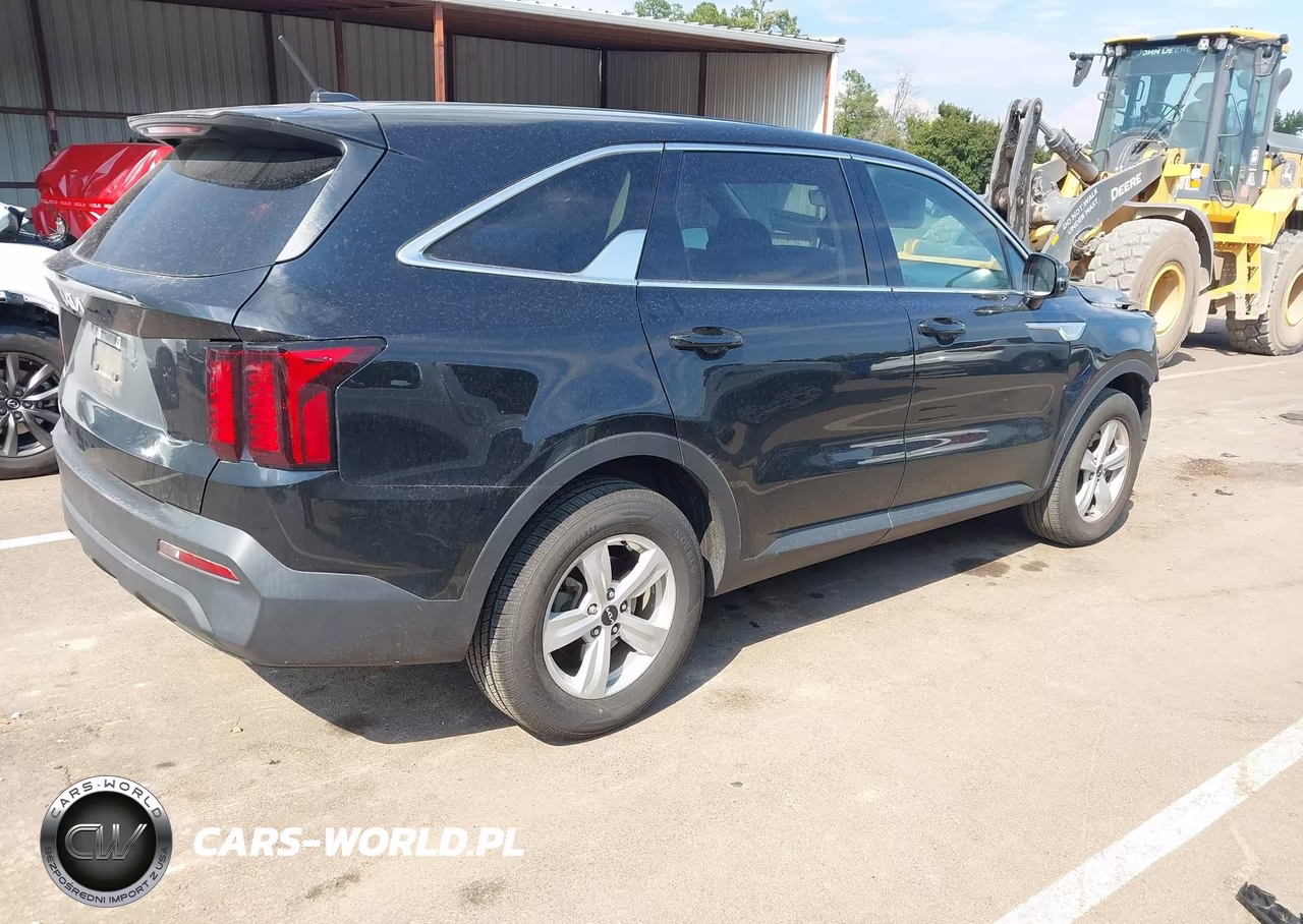 2023 Kia Sorento Lx VIN:5XYRG4LC5PG245512 - 4