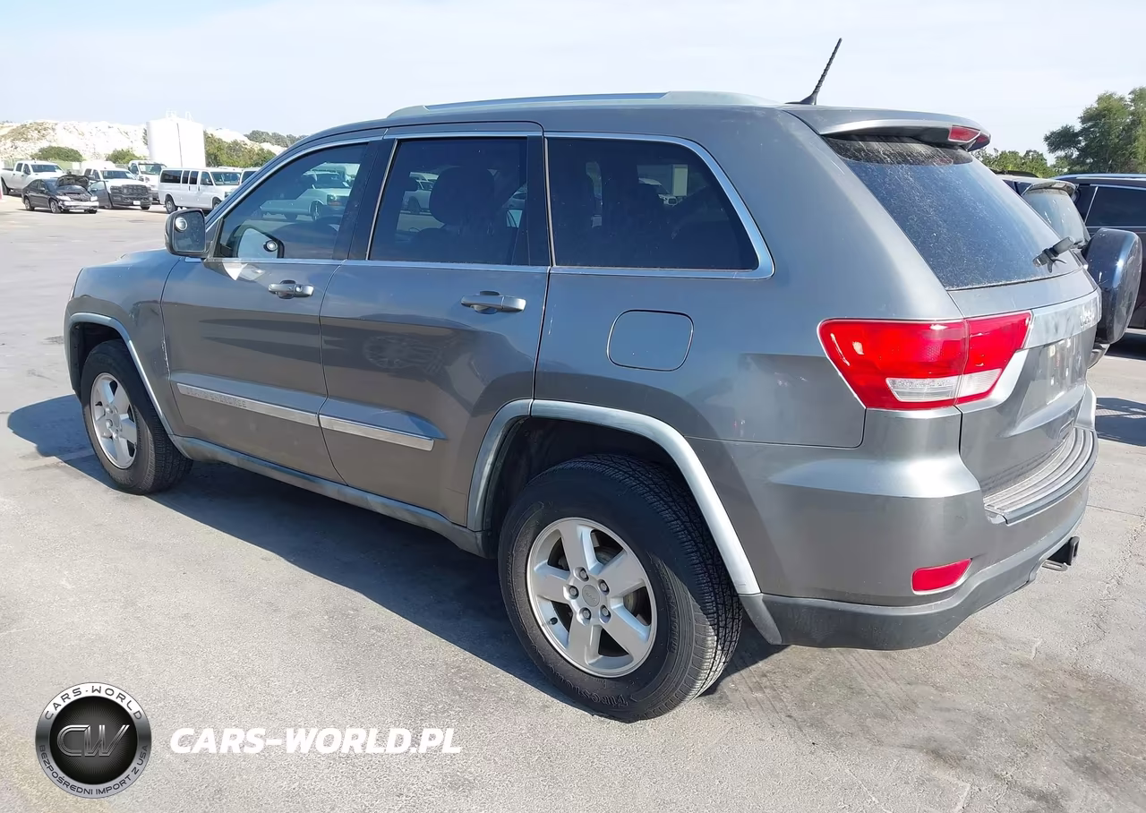2012 Jeep Grand Cherokee Laredo VIN:1C4RJEAG5CC116004 - 3