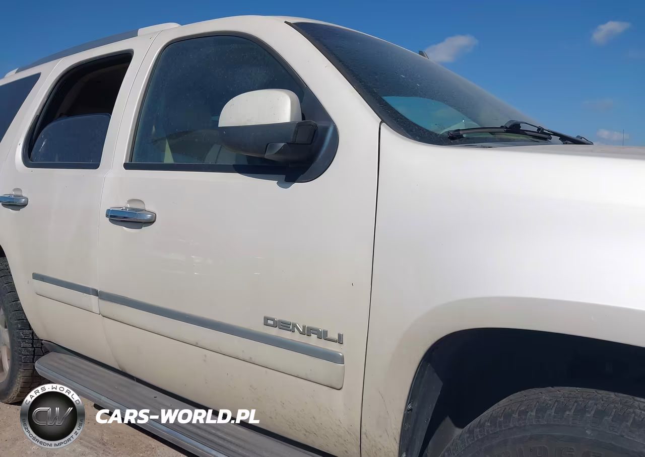 2011 GMC Yukon Denali VIN:1GKS2EEF3BR238795 - 13
