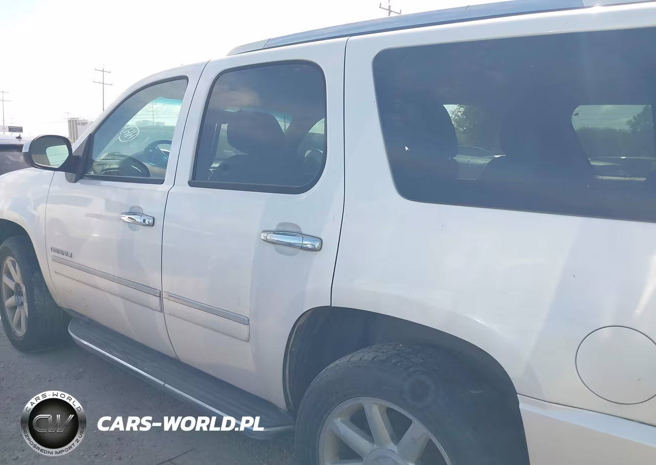 2011 GMC Yukon Denali VIN:1GKS2EEF3BR238795 - 14