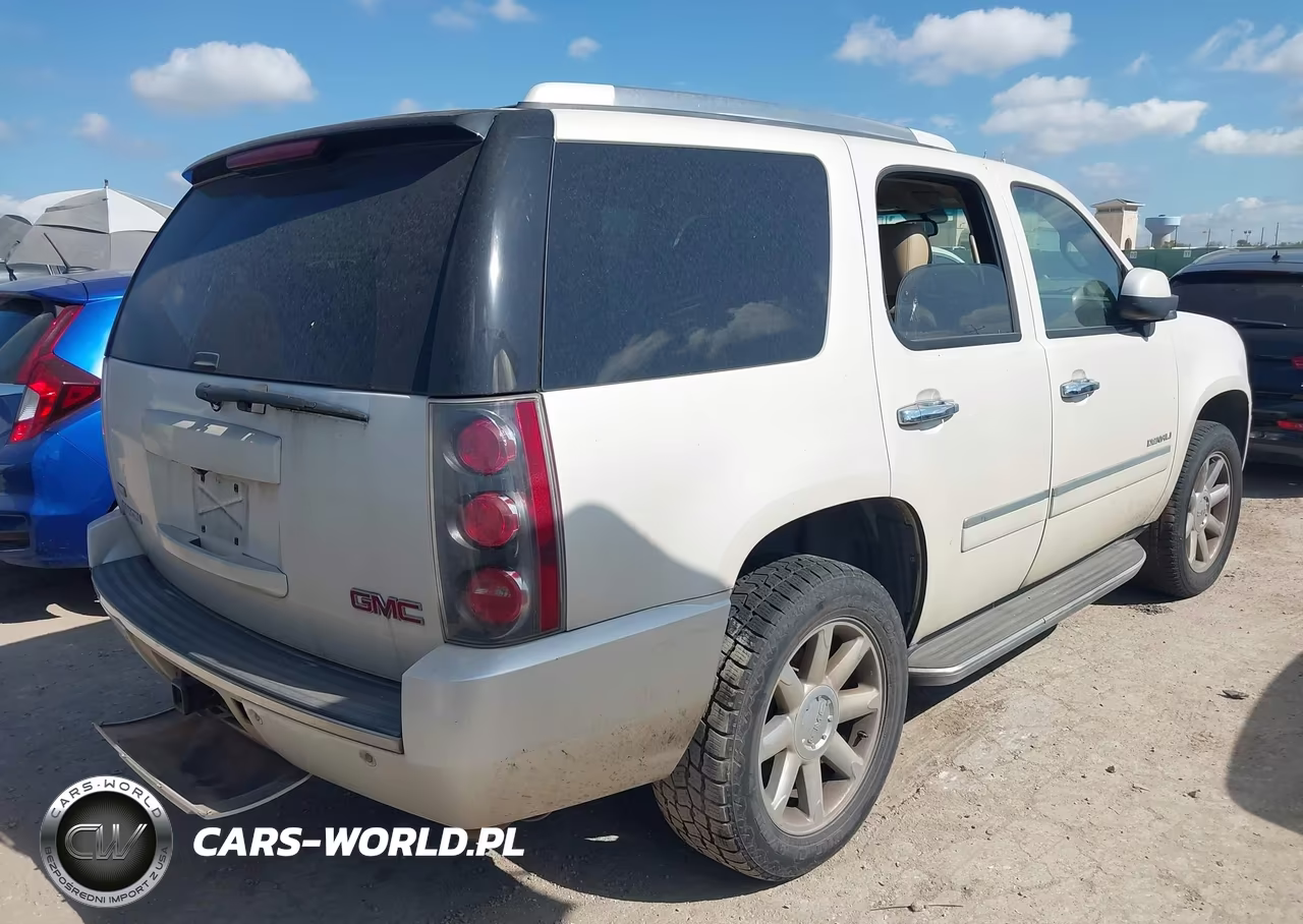 2011 GMC Yukon Denali VIN:1GKS2EEF3BR238795 - 4