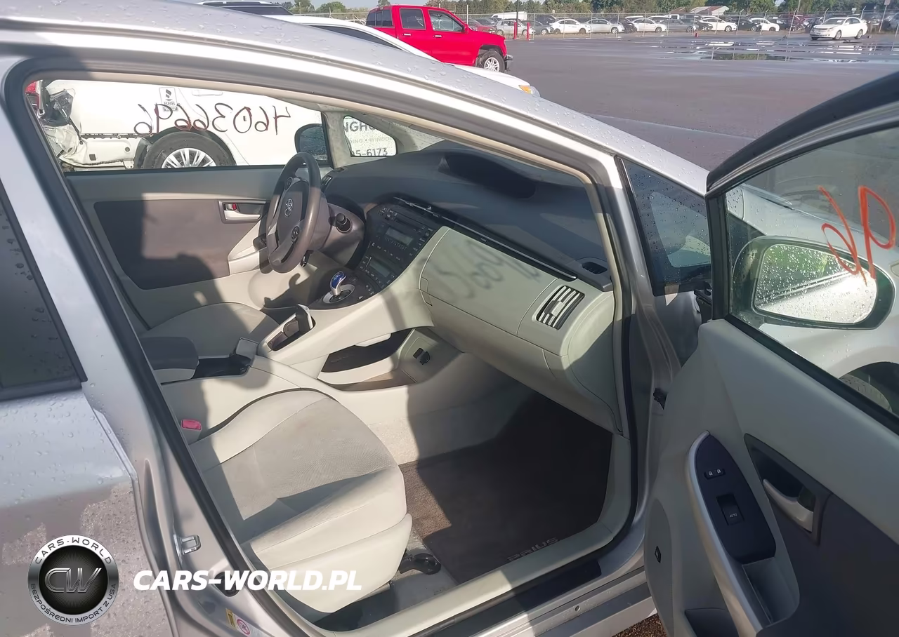 2010 Toyota Prius Iii VIN:JTDKN3DU8A0026226 - 5