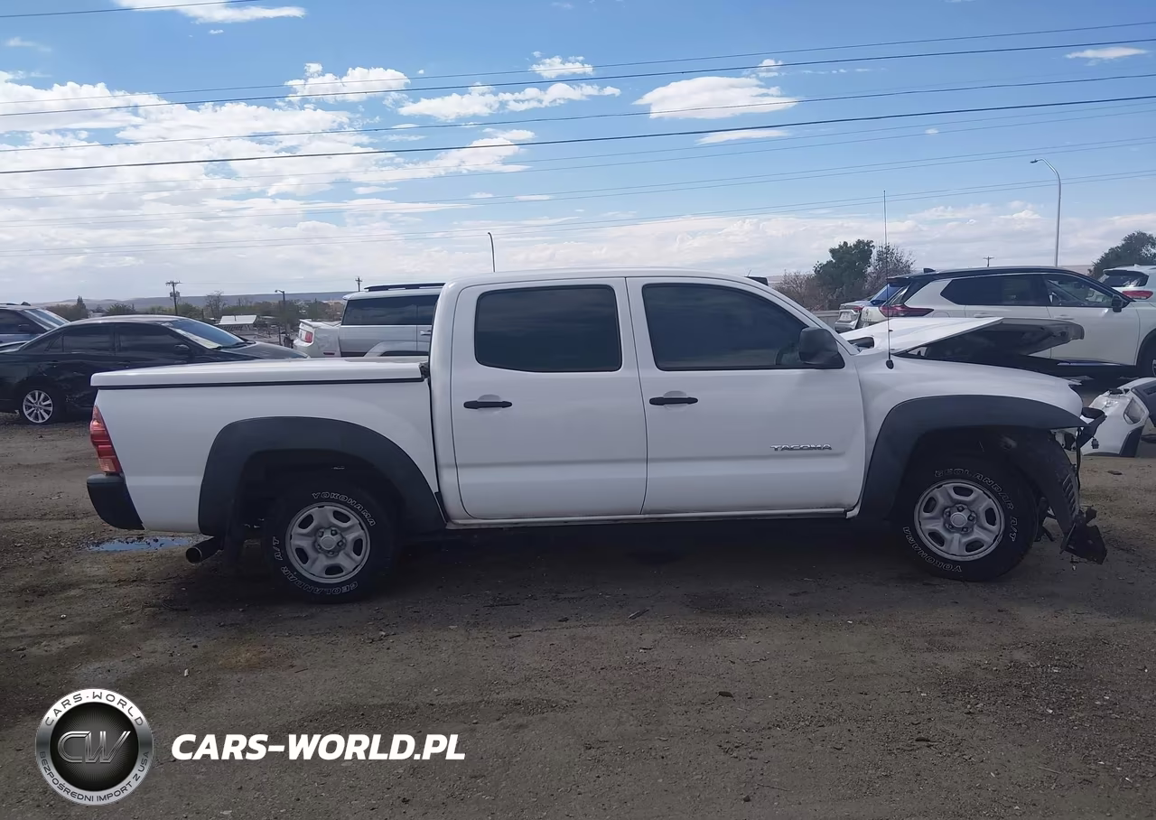 2015 Toyota Tacoma VIN:5TFJX4CN0FX048015 - 12