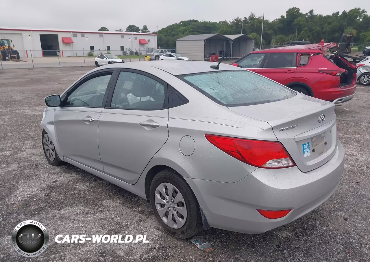 2015 Hyundai Accent Gls VIN:KMHCT4AEXFU926053 - 3