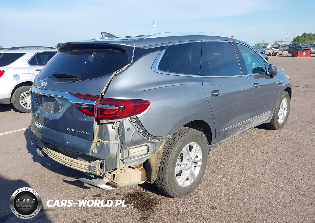 2018 Buick Enclave Premium VIN:5GAERCKW0JJ149035 - 4