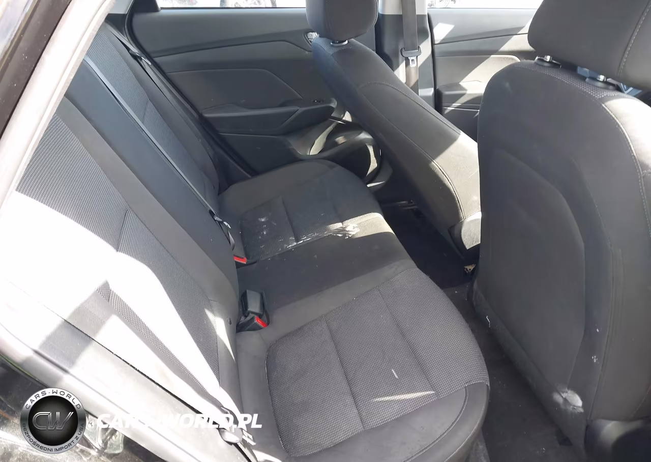 2019 Hyundai Accent Se VIN:3KPC24A35KE088562 - 8