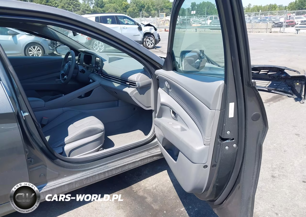 2026 Hyundai Elantra Sel Sport VIN:KMHLM4DG1TU122665 - 5