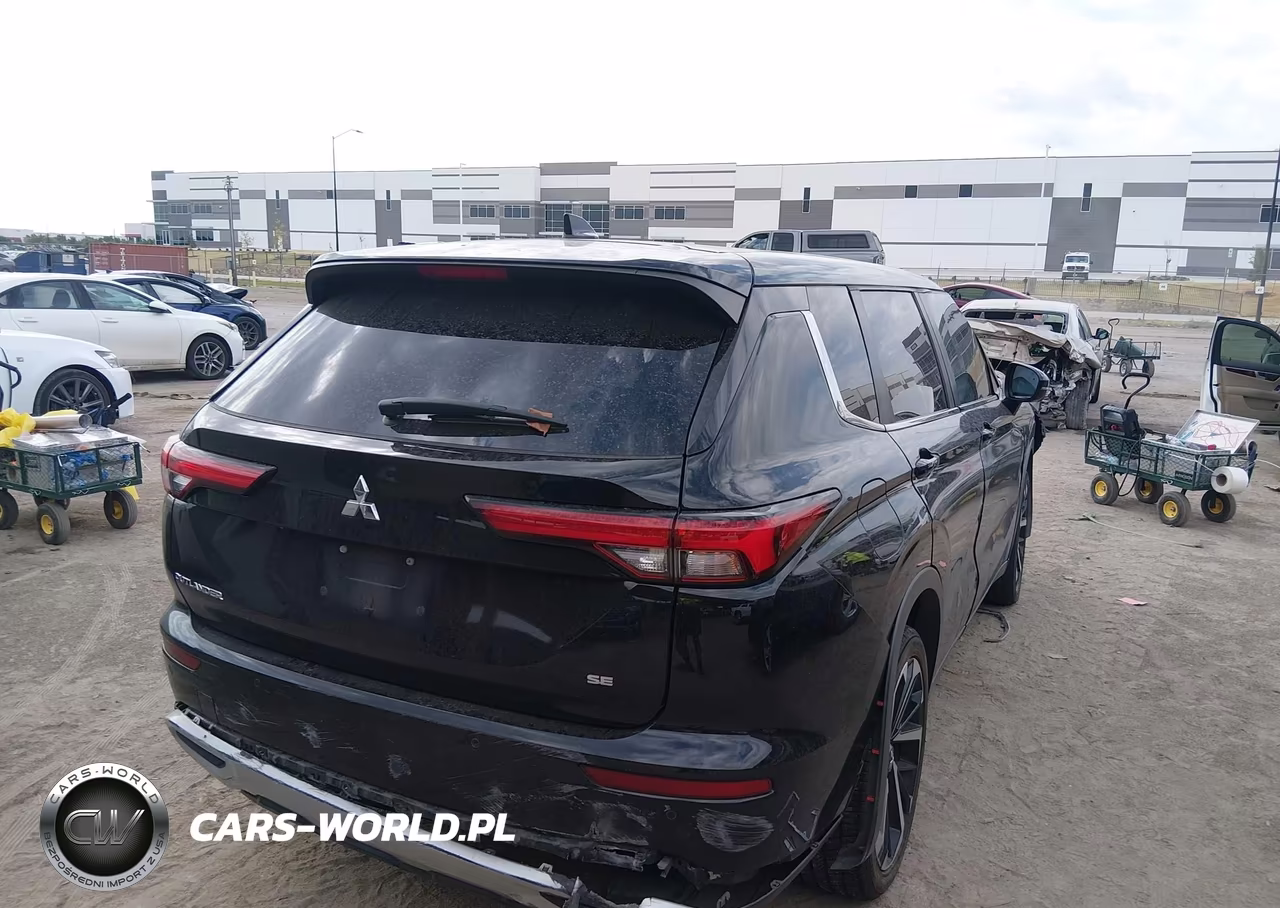 2022 Mitsubishi Outlander Black Edition 2Wd-Se 2.5 2Wd-Se Launch Edition 2Wd VIN:JA4J3UA84NZ089219 - 4