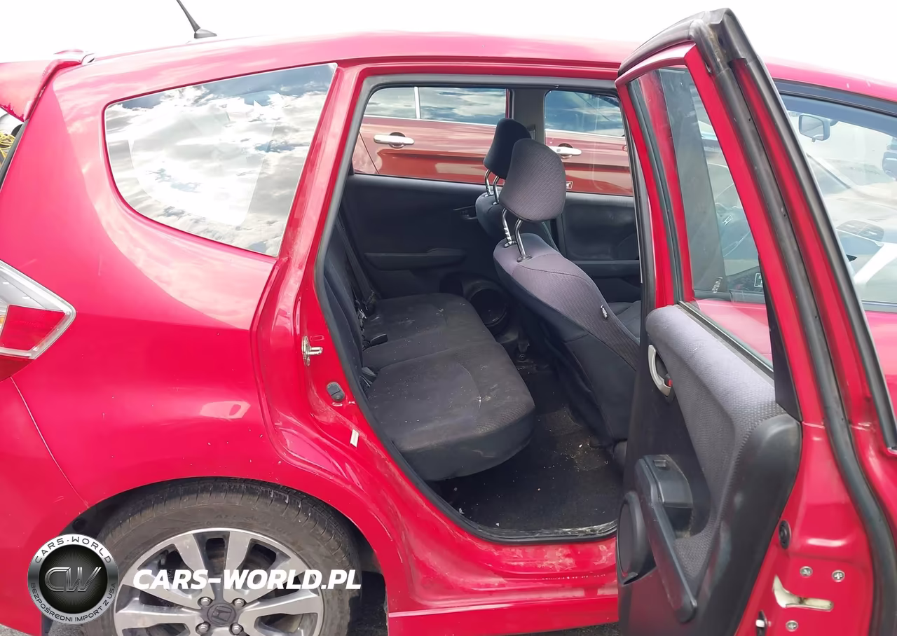 2012 Honda Fit Sport VIN:JHMGE8H58CC000991 - 8
