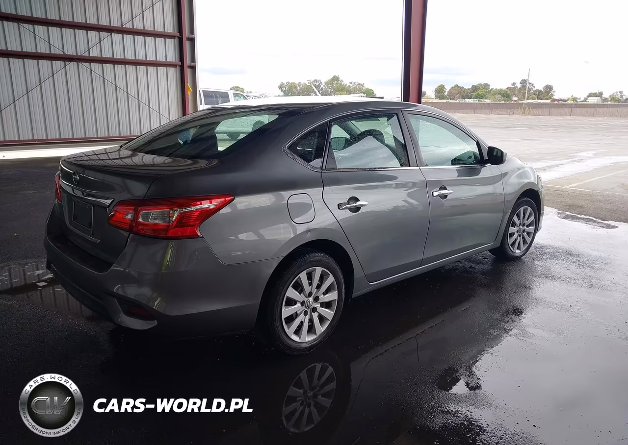 2017 Nissan Sentra S VIN:3N1AB7AP3HY310067 - 4