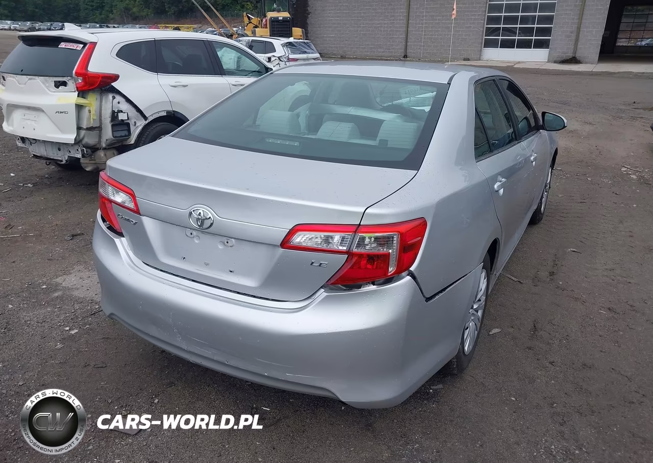 2013 Toyota Camry Le VIN:4T1BF1FK3DU233323 - 4