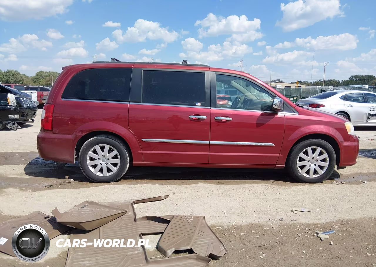 2011 Chrysler Town & Country Touring-L VIN:2A4RR8DG3BR704859 - 13