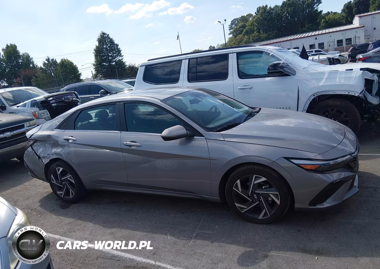 2025 Hyundai Elantra Sel Convenience VIN:KMHLS4DG1SU020822 - 13