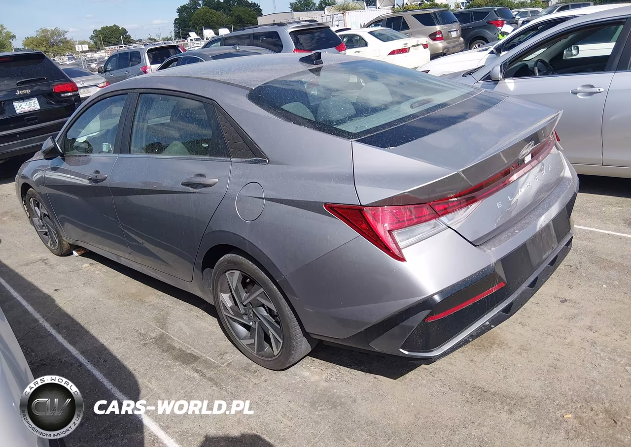 2025 Hyundai Elantra Sel Convenience VIN:KMHLS4DG1SU020822 - 3