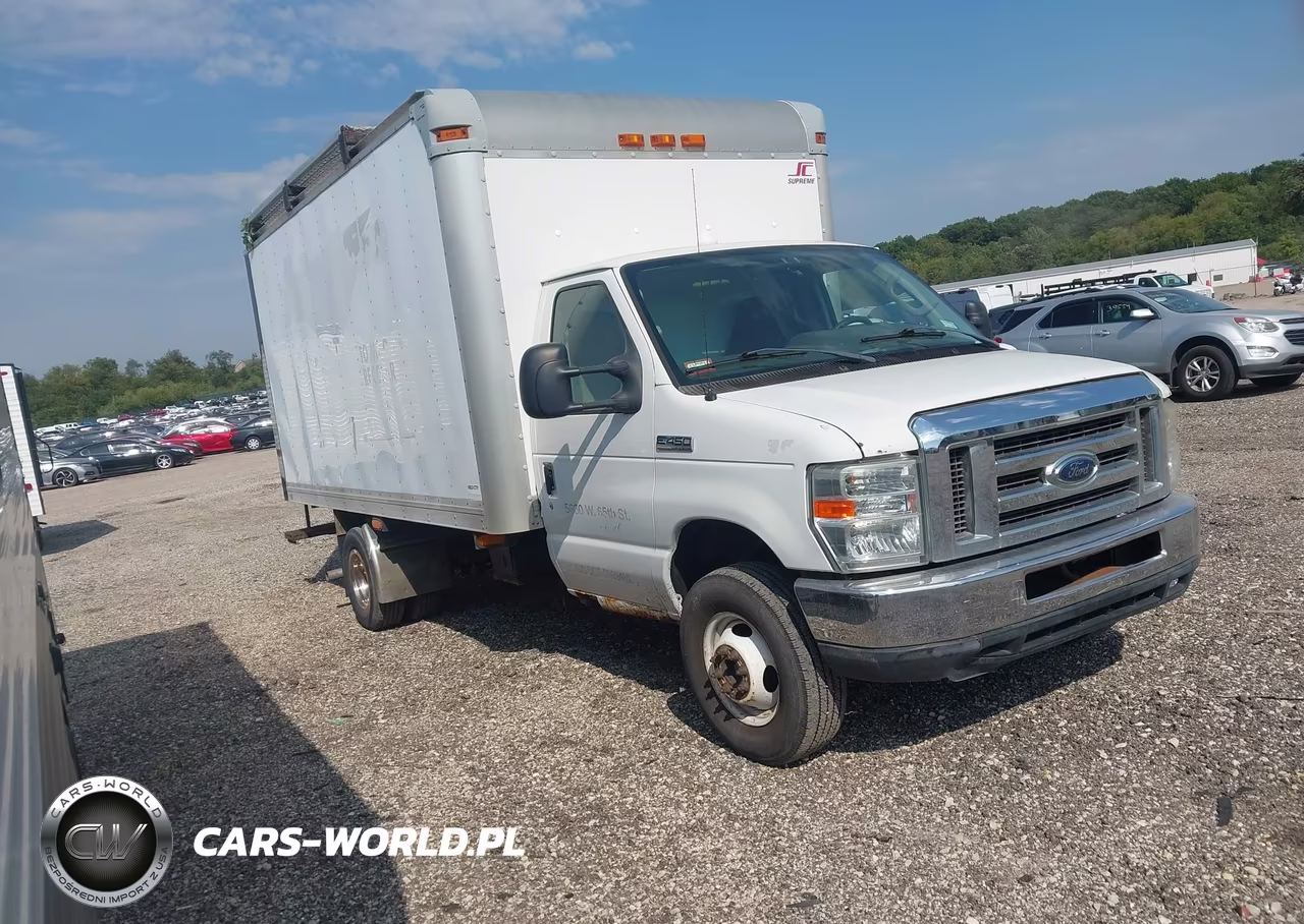 2012 Ford E-450 Cutaway