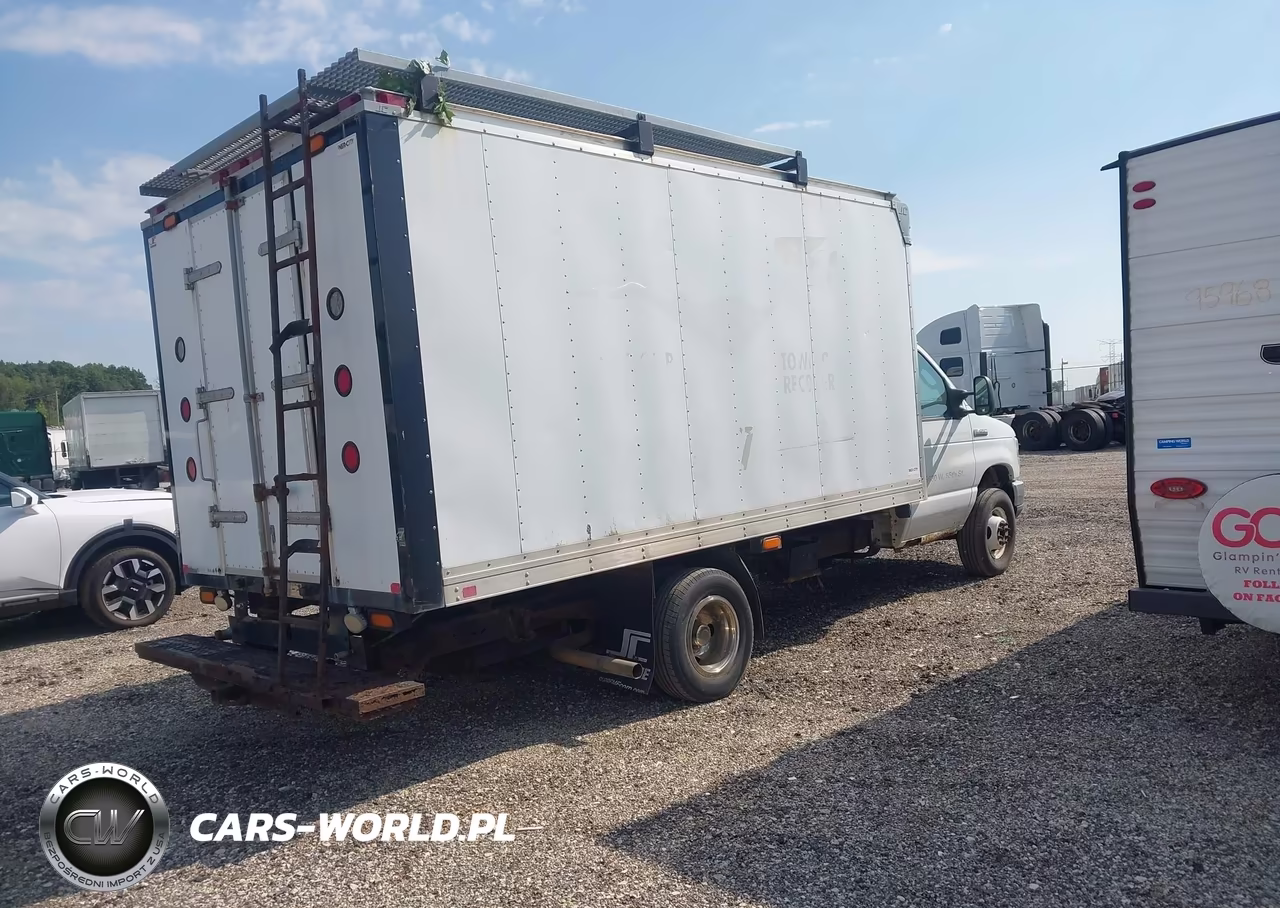 2012 Ford E-450 Cutaway VIN:1FDXE4FS9CDA13158 - 4