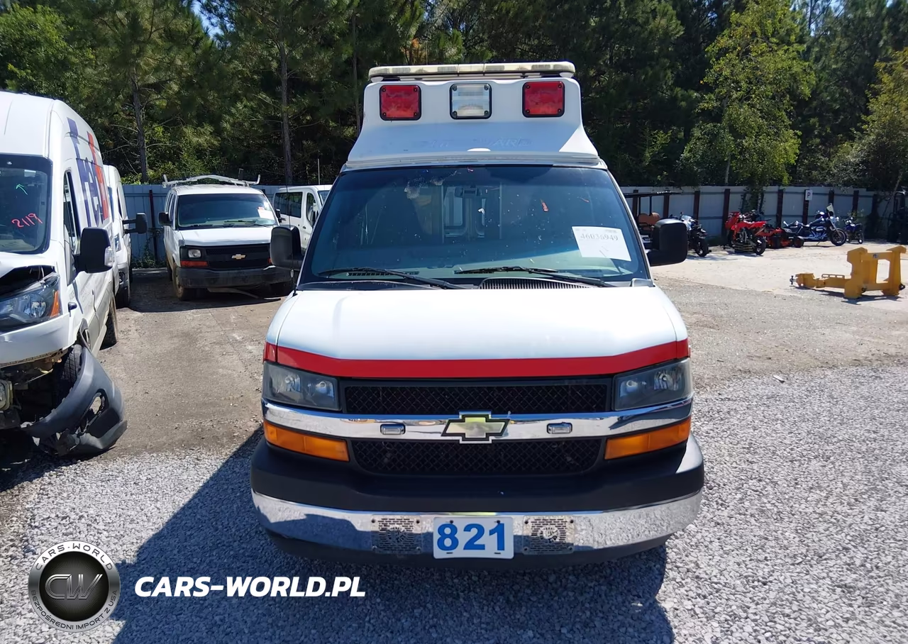 2016 Chevrolet Express 3500 Diesel VIN:1GBZGHCL2G1332585 - 12