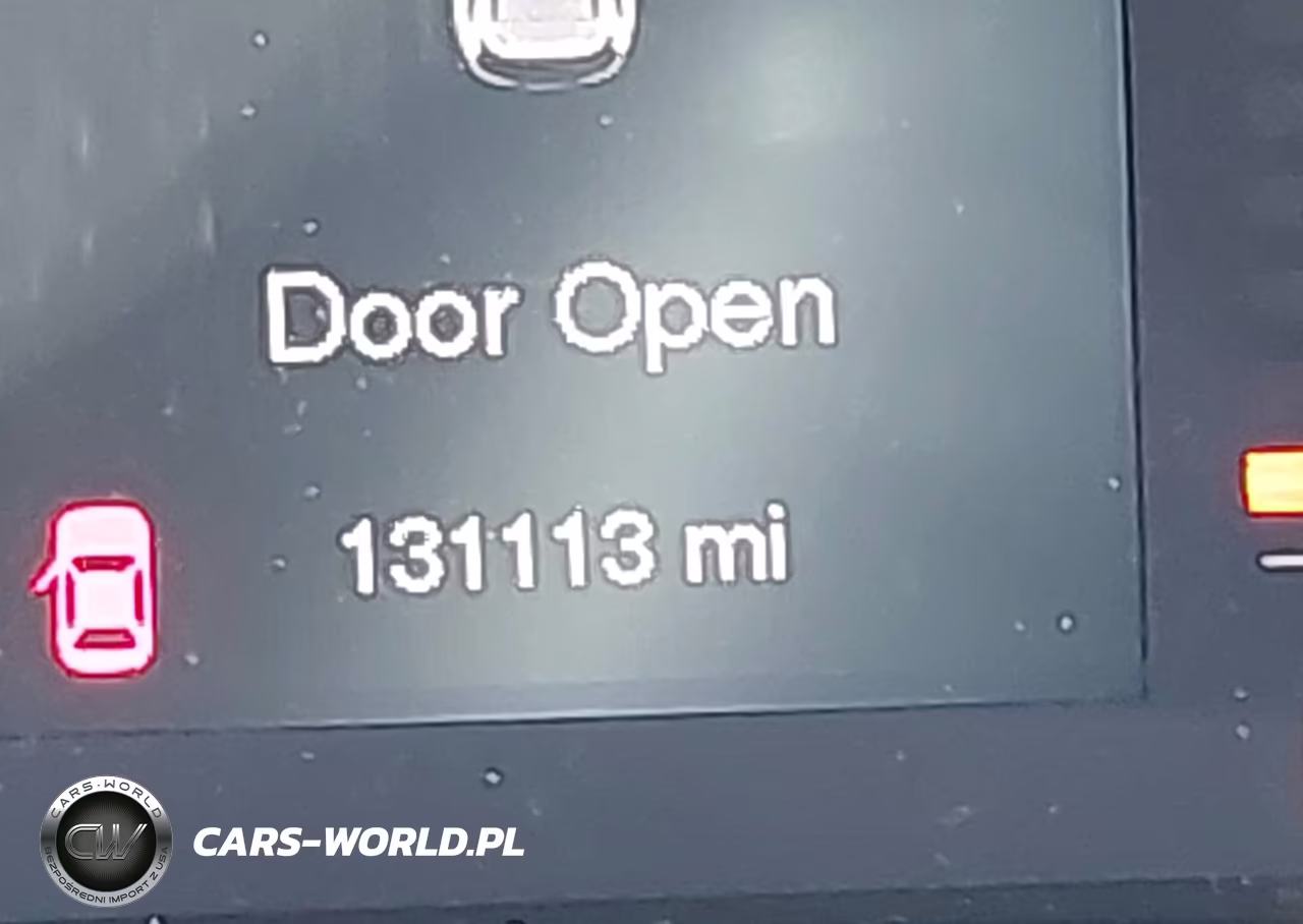 2015 Jeep Cherokee Sport VIN:1C4PJLAB7FW637227 - 14