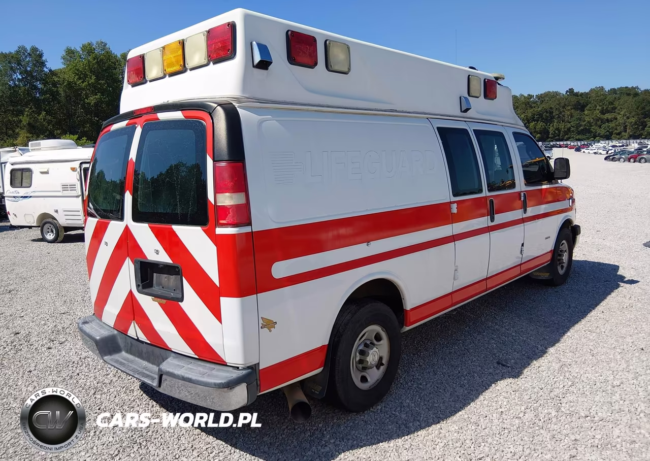 2016 Chevrolet Express 3500 Diesel VIN:1GBZGHCL1G1332691 - 4